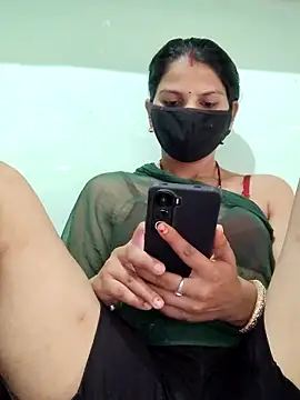 Snapshot of poojam93 chatting on September 14, 2025, 1:05 am poojam93 online show from September 14, 2025, 1:05 am