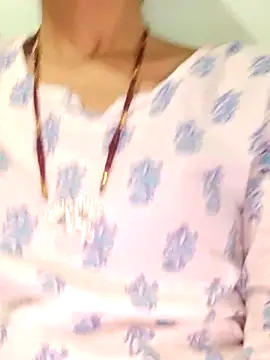 Snapshot of poojam93 chatting on September 19, 2025, 1:51 am poojam93 online show from September 19, 2025, 1:51 am