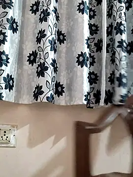 poojam93 online show from April 30, 2026, 2:29 am