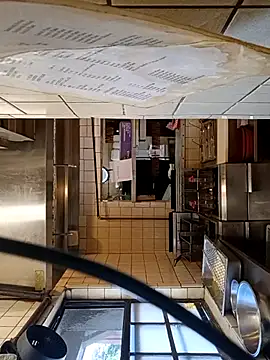 sarahkat86 online show from November 4, 2025, 5:45 pm