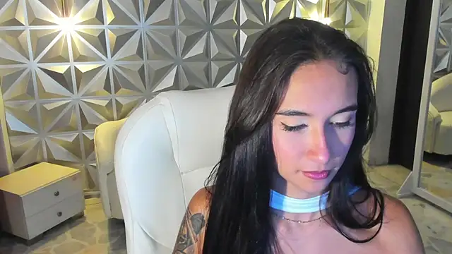 hellen tease online show from May 26, 2026, 12:56 pm