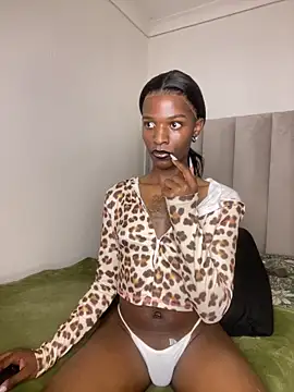 Trans fairy online show from December 22, 2025, 9:12 pm