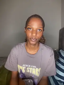 Trans fairy online show from March 8, 2026, 9:29 pm