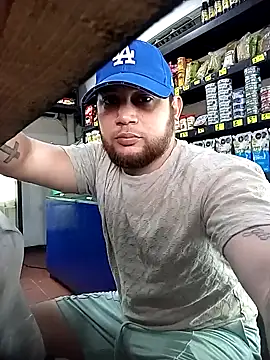 Snapshot of Catire10_ chatting on October 15, 2025, 1:44 pm Catire10 online show from October 15, 2025, 1:44 pm