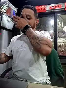 Snapshot of Catire10_ chatting on October 27, 2025, 2:21 pm Catire10 online show from October 27, 2025, 2:21 pm