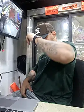 Snapshot of Catire10_ chatting on November 25, 2025, 2:17 pm Catire10 online show from November 25, 2025, 2:17 pm