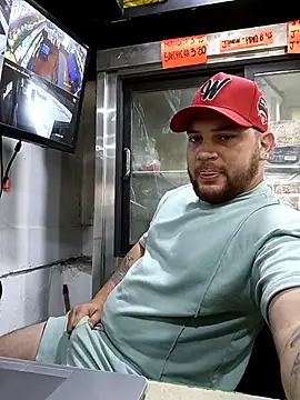 Snapshot of Catire10_ chatting on December 19, 2025, 1:29 pm Catire10 online show from December 19, 2025, 1:29 pm