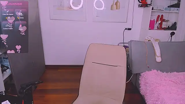 yoi mika online show from January 7, 2026, 9:06 pm