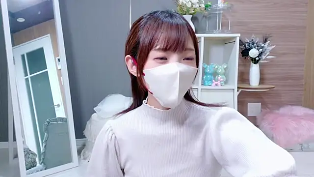 Mio-xoxo online show from September 25, 2025, 10:41 am