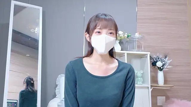 Mio-xoxo online show from October 2, 2025, 10:00 am