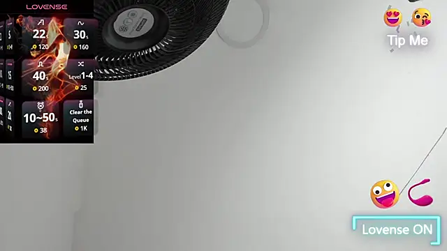 Snapshot of sweet__vanessa1 chatting on October 2, 2025, 4:19 am sweet vanessa1 online show from October 2, 2025, 4:19 am