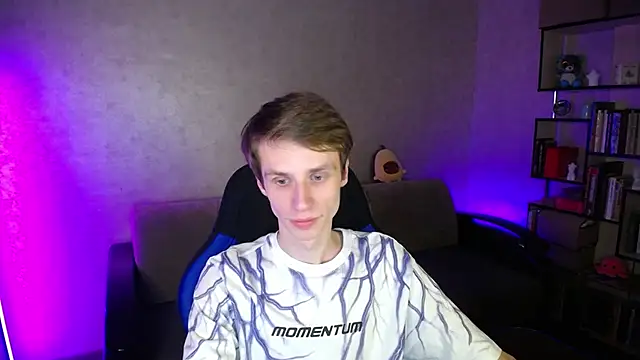 yes cute boy  online show from November 1, 2025, 9:50 pm