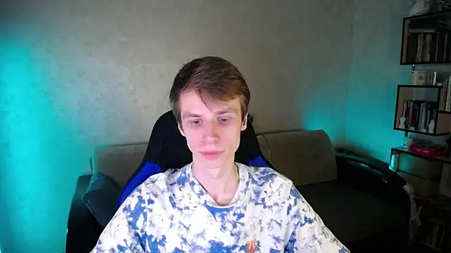 yes cute boy  online show from April 10, 2026, 3:28 pm