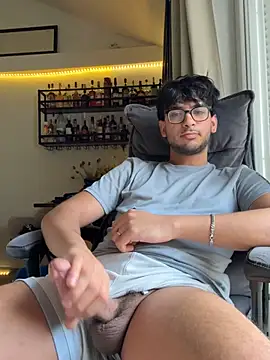 Gipsyboysteve online show from April 1, 2026, 7:20 am