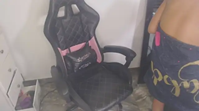 Snapshot of habdiela chatting on April 1, 2026, 2:56 am habdiela online show from April 1, 2026, 2:56 am