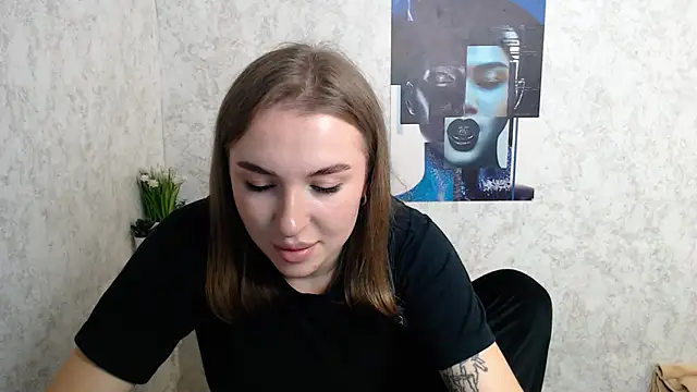 Snapshot of JuliaTopp_ chatting on September 27, 2025, 8:19 am JuliaTopp  online show from September 27, 2025, 8:19 am