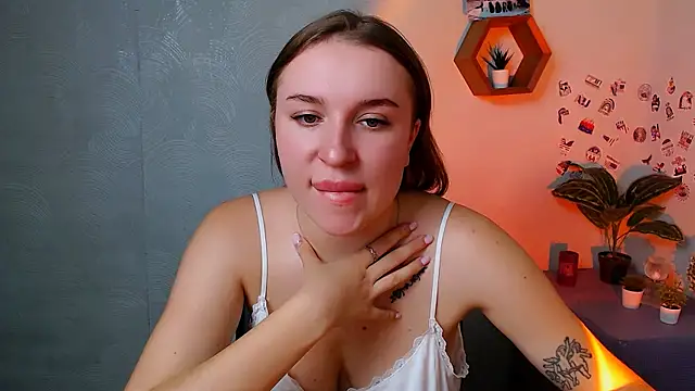 Snapshot of JuliaTopp_ chatting on October 10, 2025, 7:40 am JuliaTopp  online show from October 10, 2025, 7:40 am