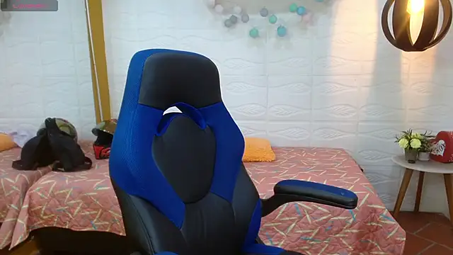 Snapshot of markbowie chatting on November 15, 2025, 8:38 pm markbowie online show from November 15, 2025, 8:38 pm