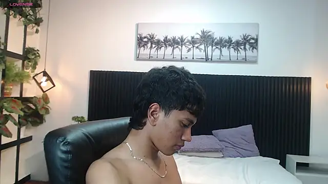 Snapshot of markbowie chatting on November 30, 2025, 12:14 am markbowie online show from November 30, 2025, 12:14 am