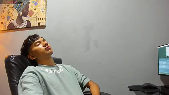 Snapshot of markbowie chatting on December 3, 2025, 11:52 am markbowie online show from December 3, 2025, 11:52 am