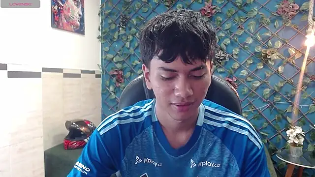 Snapshot of markbowie chatting on December 16, 2025, 1:38 pm markbowie online show from December 16, 2025, 1:38 pm