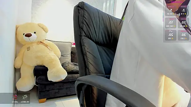 lily cash1 online show from April 4, 2026, 11:40 am