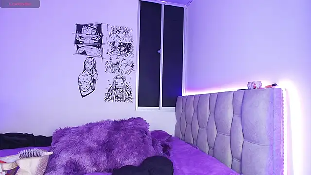 Kuro Vall online show from November 19, 2025, 2:39 pm