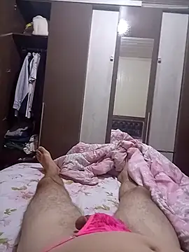 Gustavo198045 online show from April 23, 2026, 3:52 am