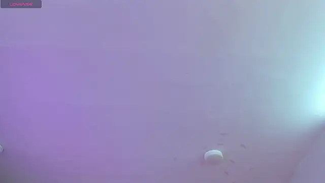 Foxxy Doll online show from April 8, 2026, 4:51 pm