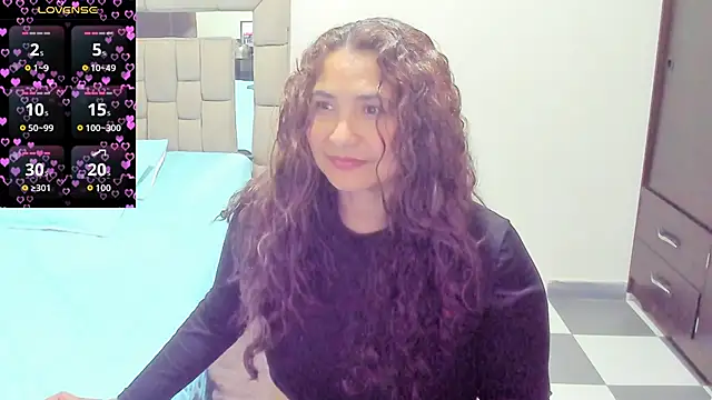 gabrielaponce11 online show from May 2, 2026, 3:11 am