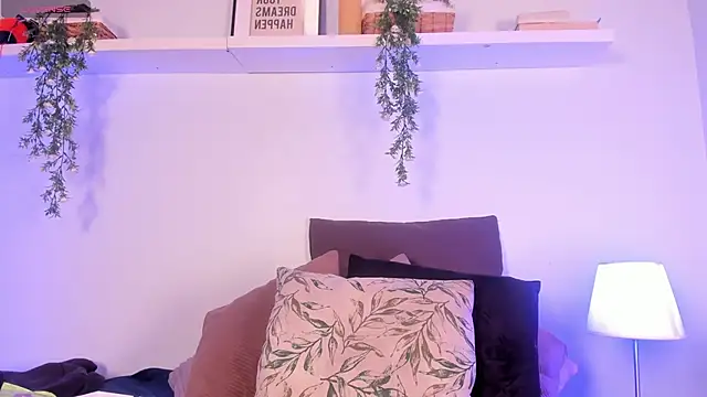 Snapshot of Vampgyal chatting on November 14, 2025, 8:40 pm Vampgyal online show from November 14, 2025, 8:40 pm