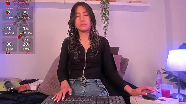 Snapshot of Vampgyal chatting on November 20, 2025, 9:58 pm Vampgyal online show from November 20, 2025, 9:58 pm