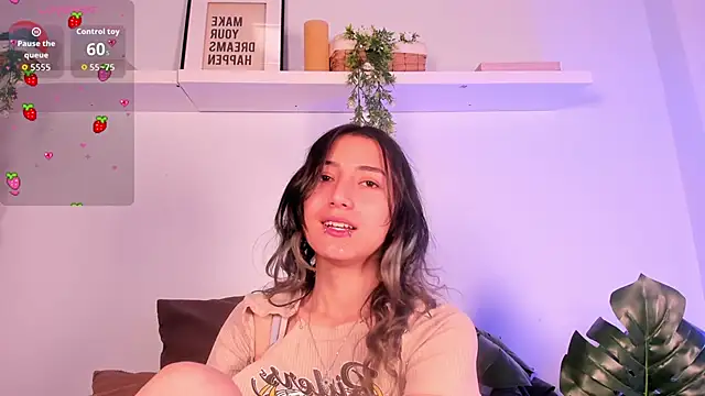 Snapshot of Vampgyal chatting on December 16, 2025, 11:32 pm Vampgyal online show from December 16, 2025, 11:32 pm