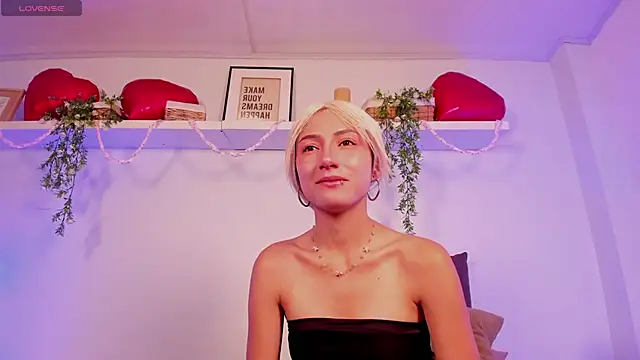 Snapshot of Vampgyal chatting on February 27, 2026, 9:04 pm Vampgyal online show from February 27, 2026, 9:04 pm