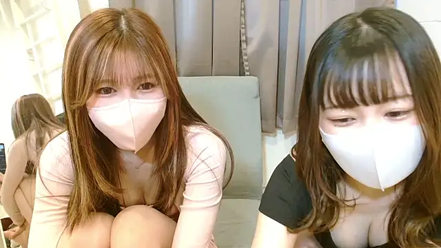 Snapshot of suzu_1111 chatting on December 15, 2025, 6:28 am suzu 1111 online show from December 15, 2025, 6:28 am