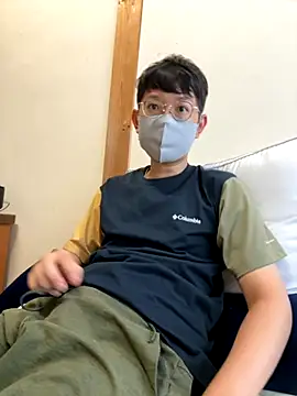 Snapshot of tom19899q chatting on September 15, 2025, 8:25 am tom19899q online show from September 15, 2025, 8:25 am