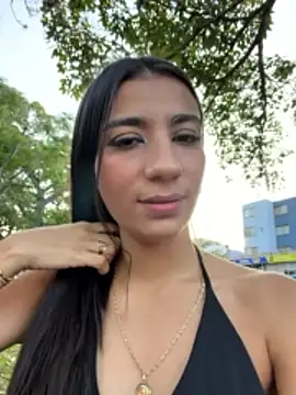 -juicy  online show from February 11, 2026, 10:15 pm