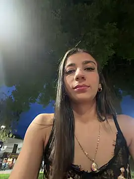Snapshot of -juicy_ chatting on May 12, 2026, 11:24 pm -juicy online show from May 12, 2026, 11:24 pm