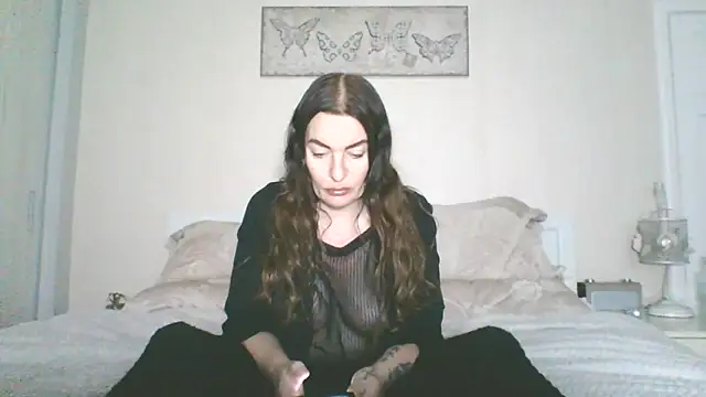 EllaKent online show from January 7, 2026, 3:36 pm