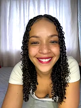 Snapshot of Yasmin777_ chatting on November 4, 2025, 7:24 pm Yasmin777 online show from November 4, 2025, 7:24 pm