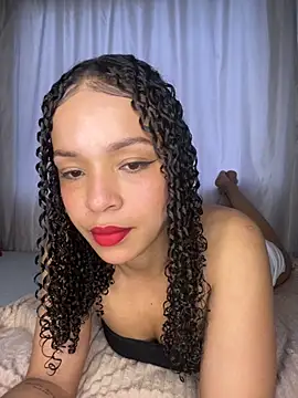 Snapshot of Yasmin777_ chatting on November 9, 2025, 9:46 pm Yasmin777 online show from November 9, 2025, 9:46 pm