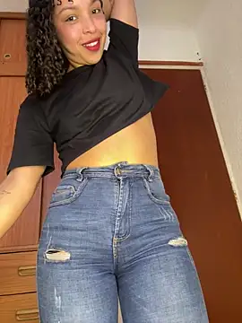 Yasmin777  online show from April 16, 2026, 6:30 pm