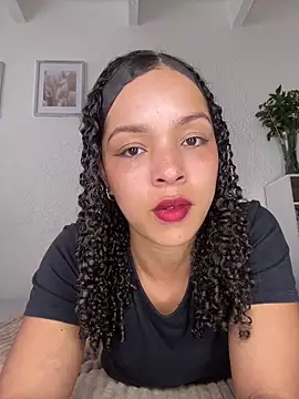 Snapshot of Yasmin777_ chatting on May 20, 2026, 6:36 pm Yasmin777 online show from May 20, 2026, 6:36 pm