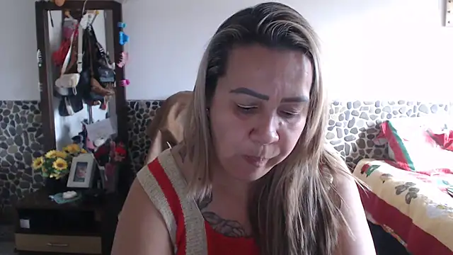 Miilu74 online show from December 14, 2025, 9:19 pm