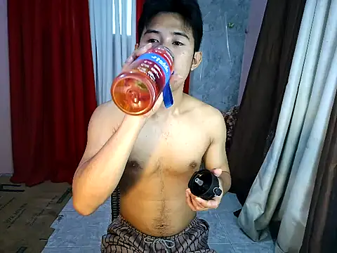 Snapshot of urboy_cass chatting on October 28, 2025, 5:22 am urboy cass online show from October 28, 2025, 5:22 am