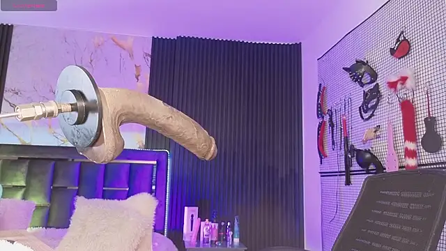 Snapshot of Issafoxx chatting on January 31, 2026, 7:11 pm Issafoxx online show from January 31, 2026, 7:11 pm