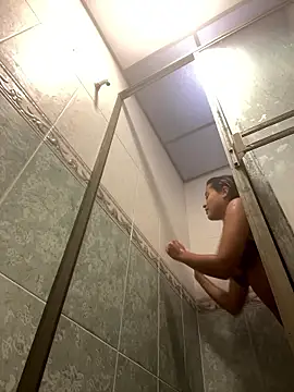 Ana  Pink online show from January 11, 2026, 10:04 pm