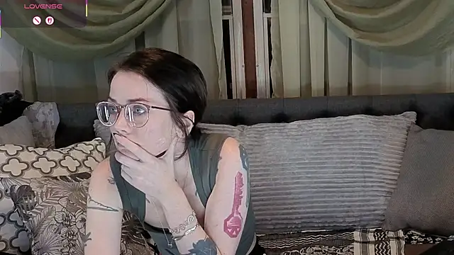 kohlbird online show from October 22, 2025, 11:59 pm