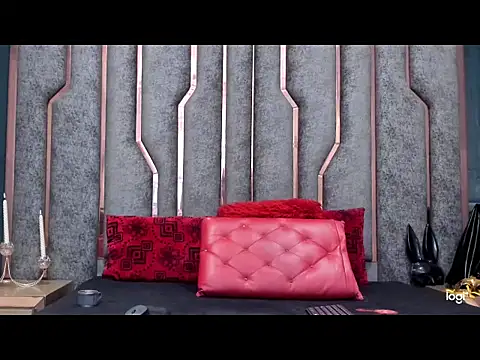 CarlaLordes online show from January 7, 2026, 7:05 pm