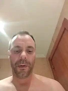 manchego85 online show from September 14, 2025, 2:33 am